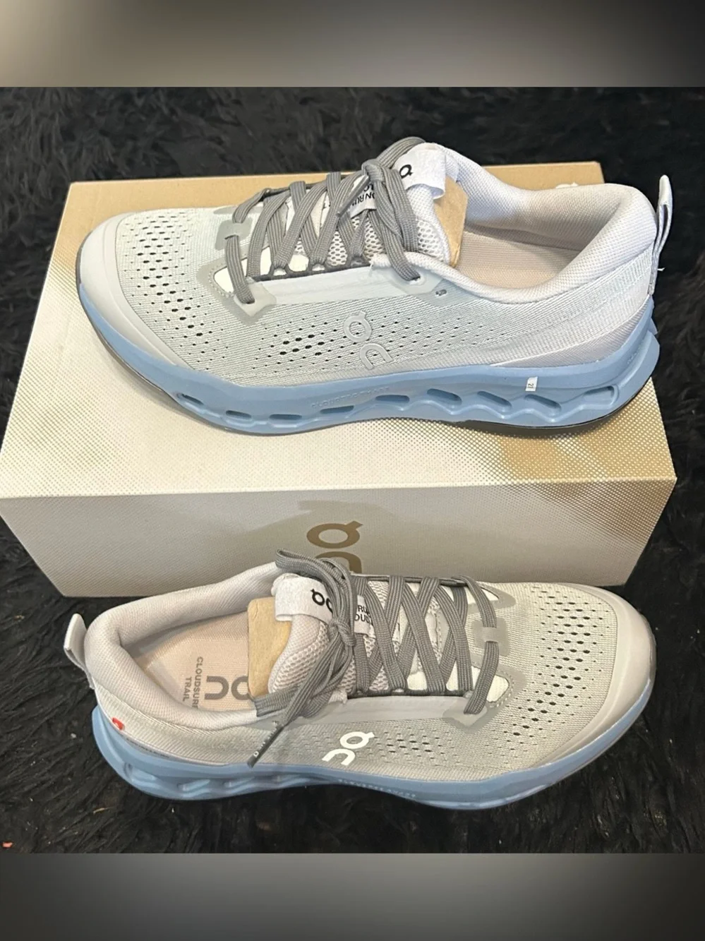 ON CLOUDSURFER Trail glacier dust athletic training running shoes sneakers sz 8 - Picture 7 of 7
